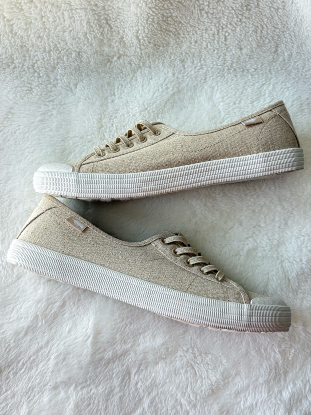 Rocket Dog Neutral Canvas Slip On Sneakers in Beige - Picture 6 of 8